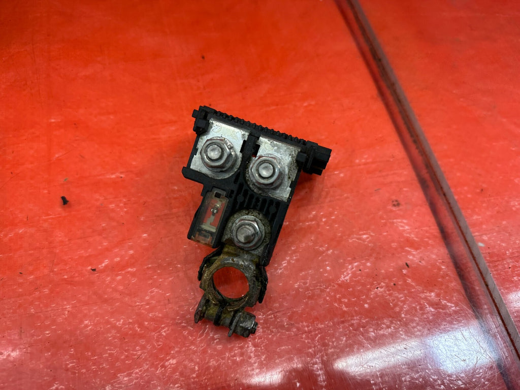 08 15 INFINITI G37 Q60   POSITIVE TERMINAL BATTERY FUSE BLOCK   OEM FACTORY #2320