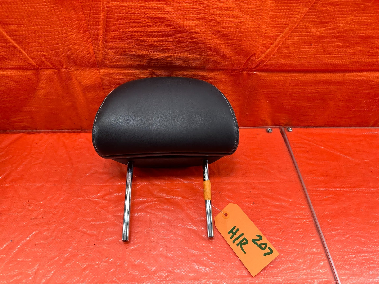08 15 INFINITI G37 & Q60 2D COUPE   LEFT OR RIGHT FRONT SEAT   HEAD REST OEM 2070