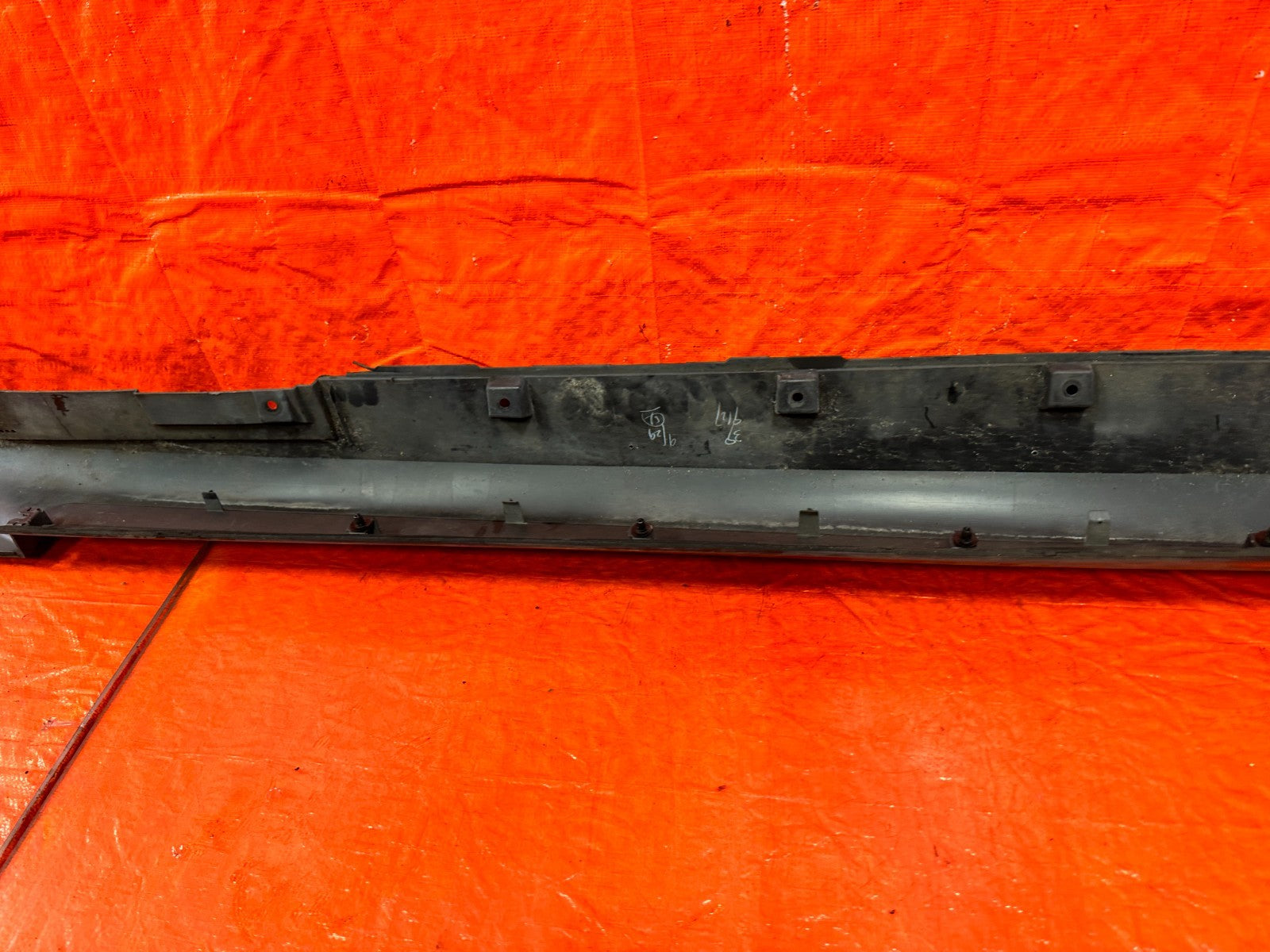 2008 INFINTI G37 COUPE SPORT SIDE SKIRT ROCKER MOLDING TRIM LEFT  OEM 31113
