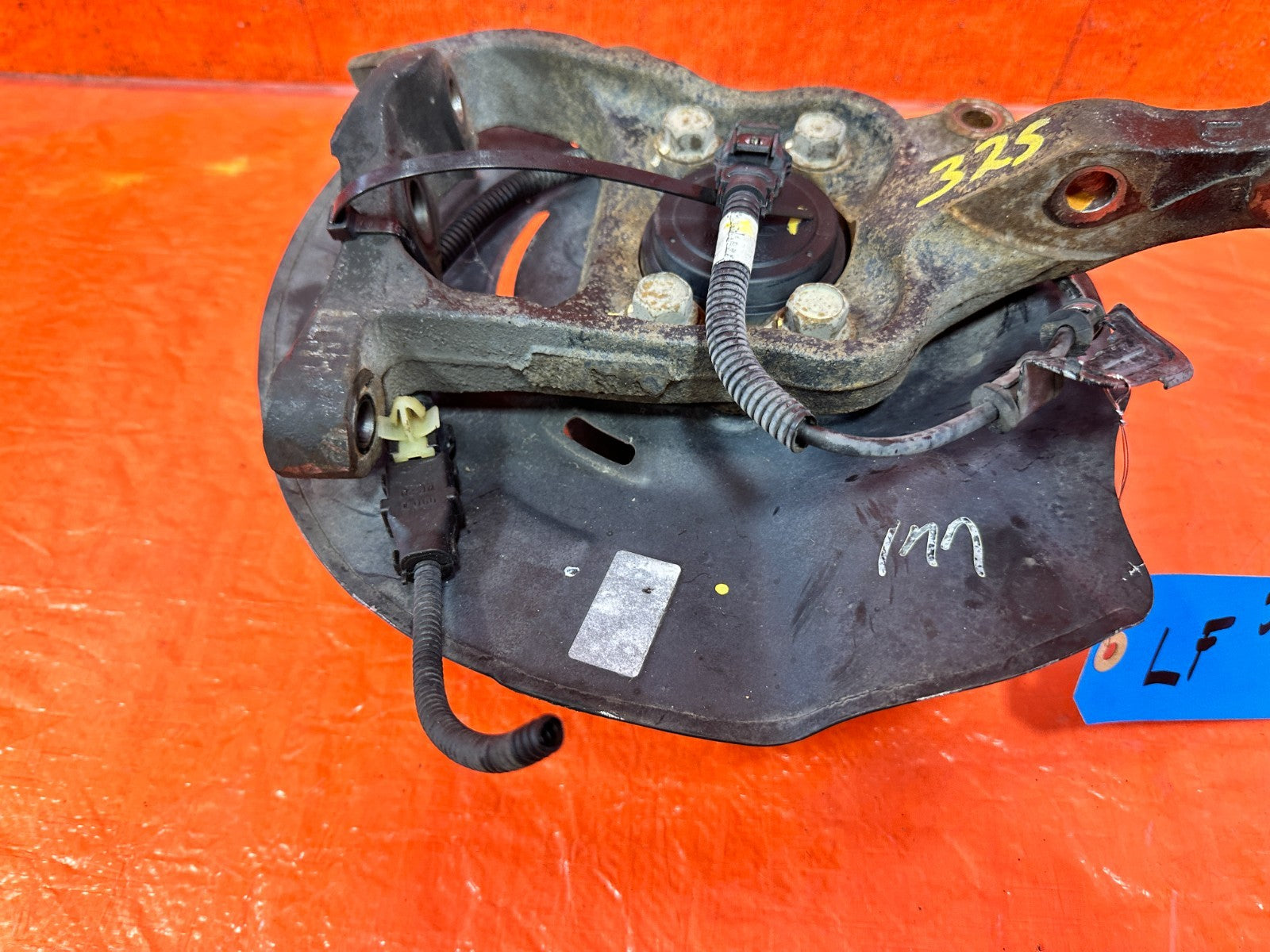 12 16 HYUNDAI GENESIS COUPE   DRIVER LEFT FRONT SPINDLE KNUCKLE HUB   OEM #3253