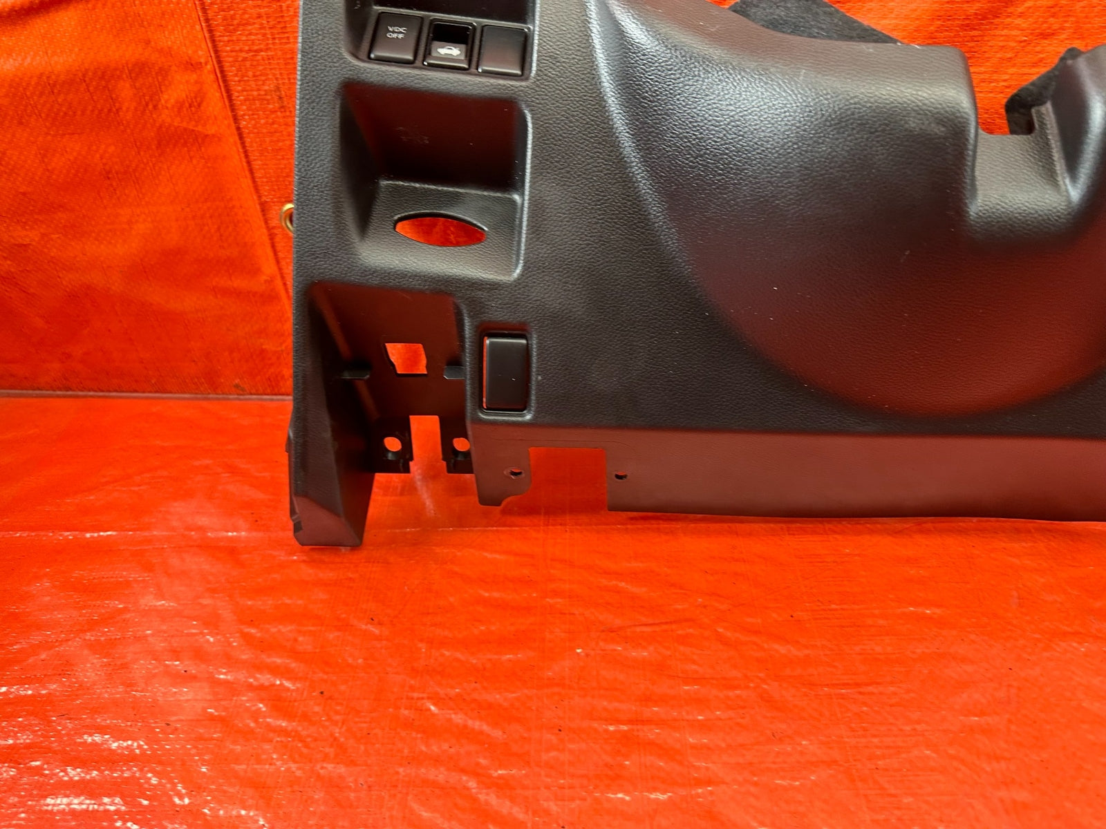 07 13 INFINITI G35 G37 SEDAN   KNEE TRIM UNDER STEERING COLUMN LOWER COVER #1927