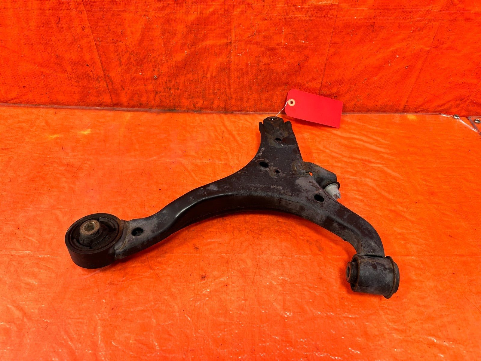02 04 ACURA RSX   BASE   PASSENGER RIGHT FRONT LOWER CONTROL ARM   OEM 3151