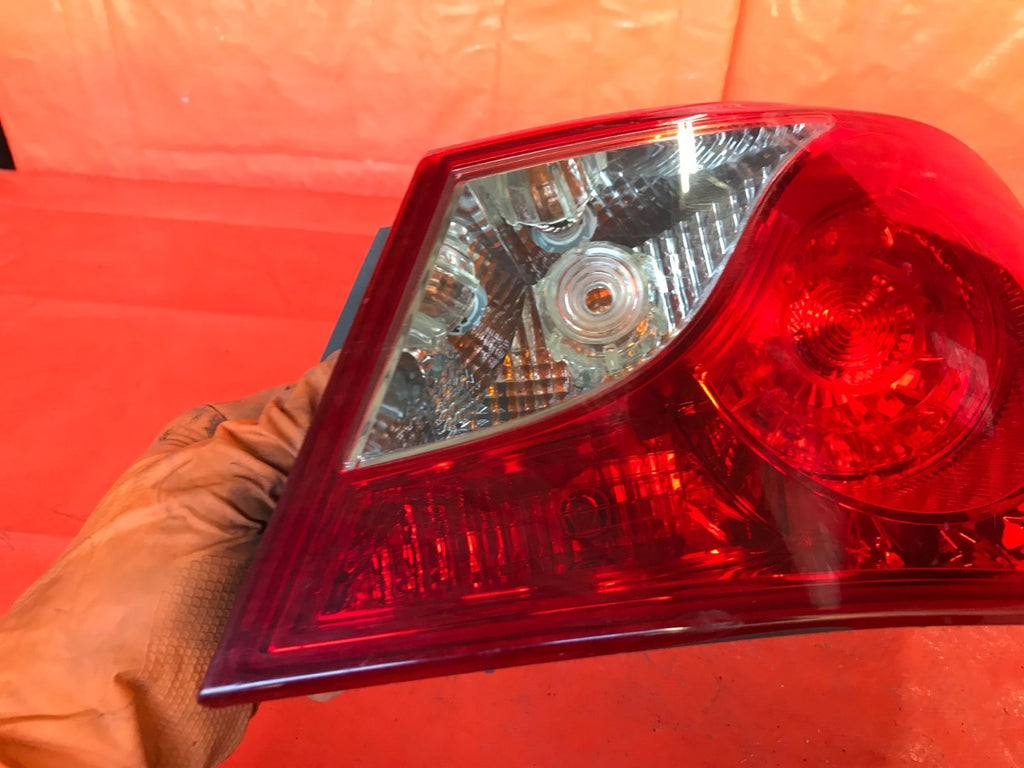 OEM 2012 2013 2014 HYUNDAI SONATA PASSENGER RIGHT OUTER TAIL LIGHT LAMP R RH2