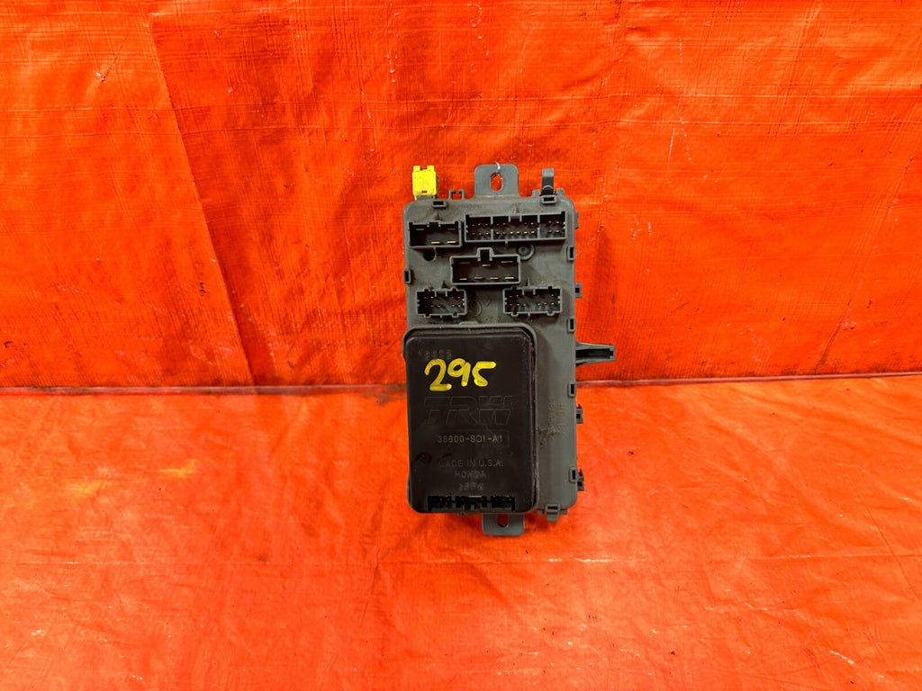 96 97 HONDA DEL SOL   CABIN INTERIOR UNDER DASH FUSE BOX   OEM FACTORY OE #2952