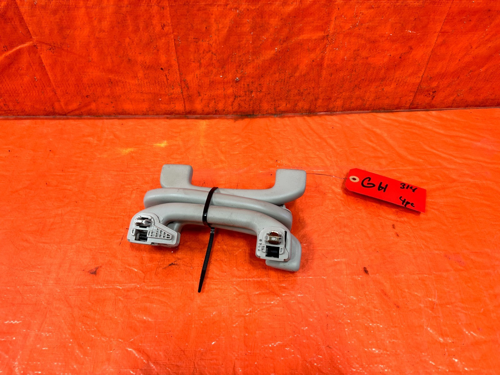 14 20 INFINITI Q50   INTERIOR HEADLINER GRAB HANDLES   LEFT & RIGHT   OEM #3140