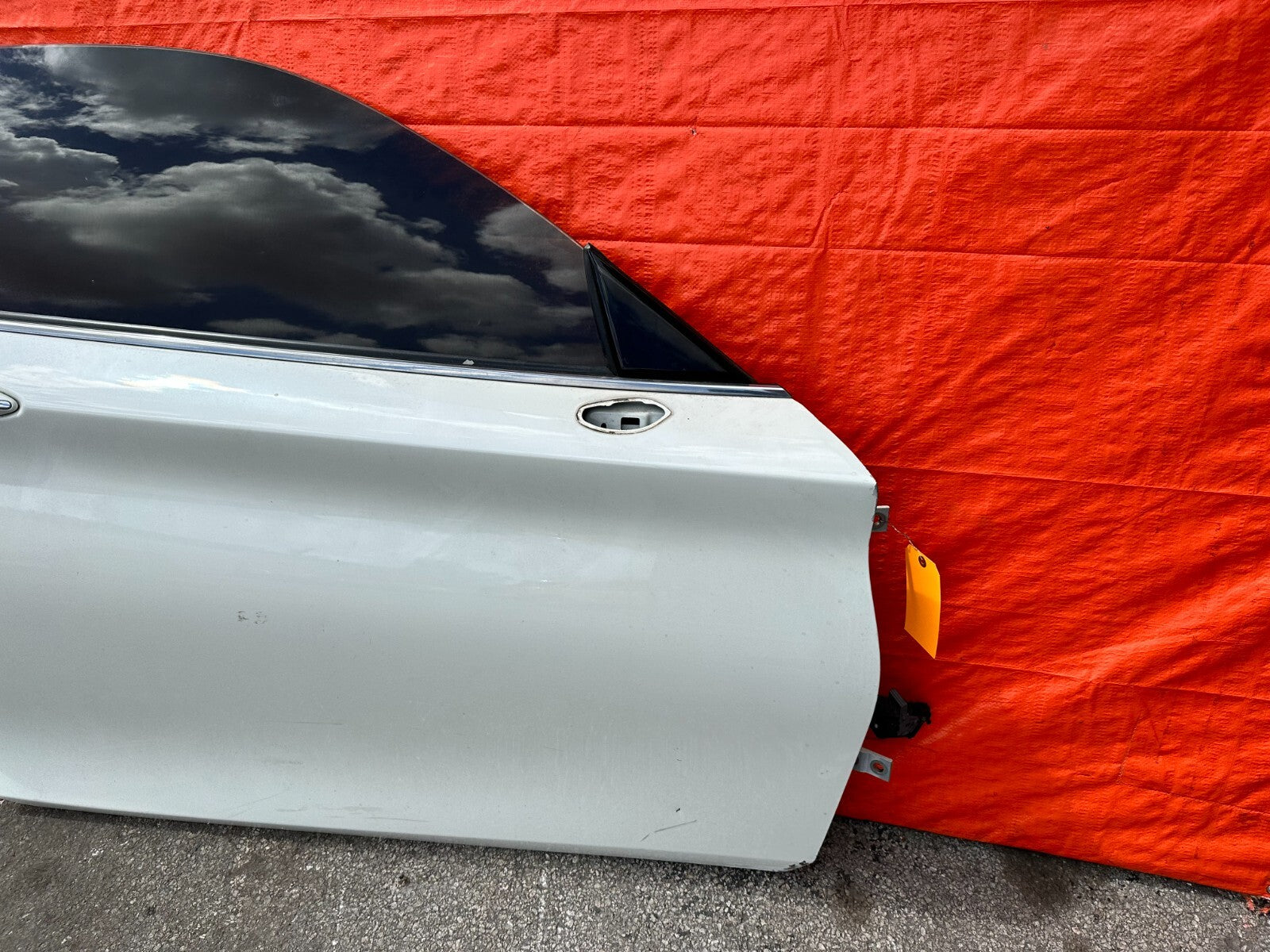 17 20 INFINITI Q60   PASSENGER RIGHT FRONT DOOR COMPLETE W/ INTERNALS   OEM #2898