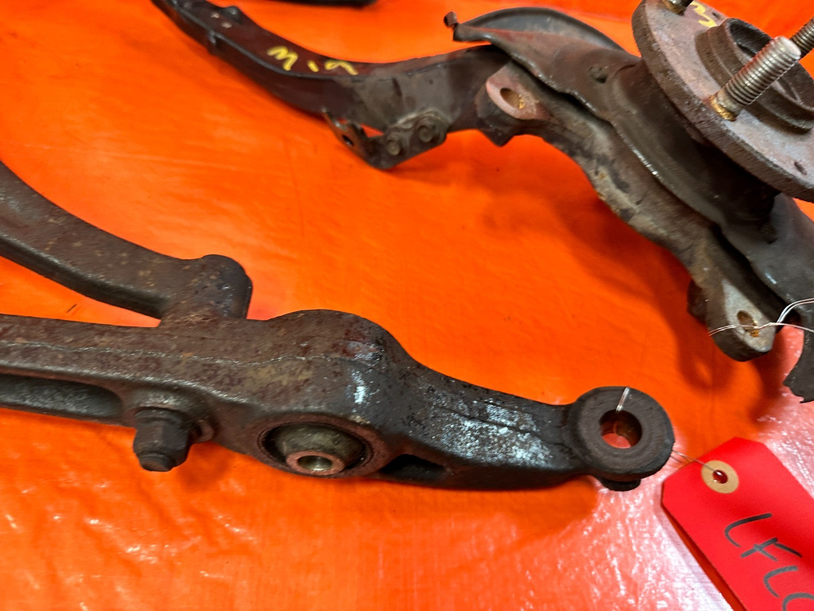 96 00 HONDA CIVIC DRIVER LEFT FRONT SPINDLE KNUCK HUB & CONTROL ARMS   OEM #3198