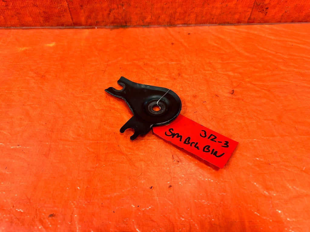 04 08 ACURA TSX FRONT SUBFRAME MOUNTING BRACKET SMALLER RIGHT   OEM 3120