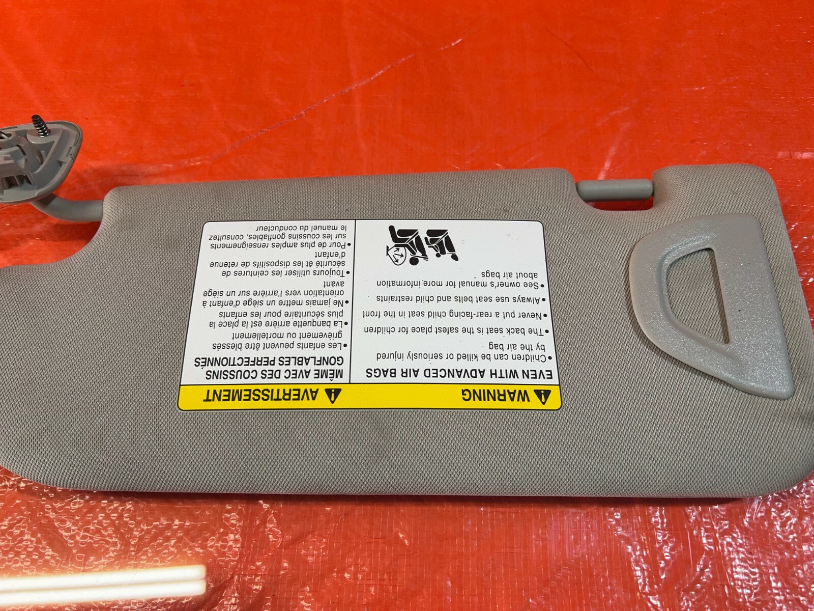 17 20 INFINITI Q50 / 17 20 Q60   SUNROOF MODEL   SUN VISOR   PASSENGER RIGHT OEM5
