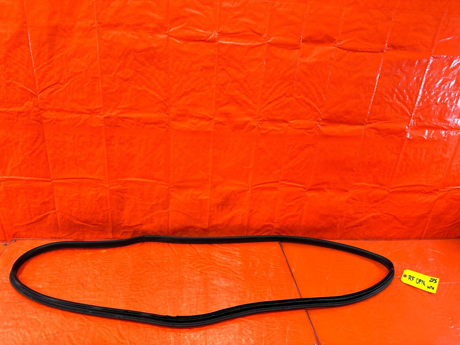 04 08 ACURA TSX   RIGHT FRONT DOOR TO CHASSIS WEATHER STRIP OPEN TRIM OEM #2750