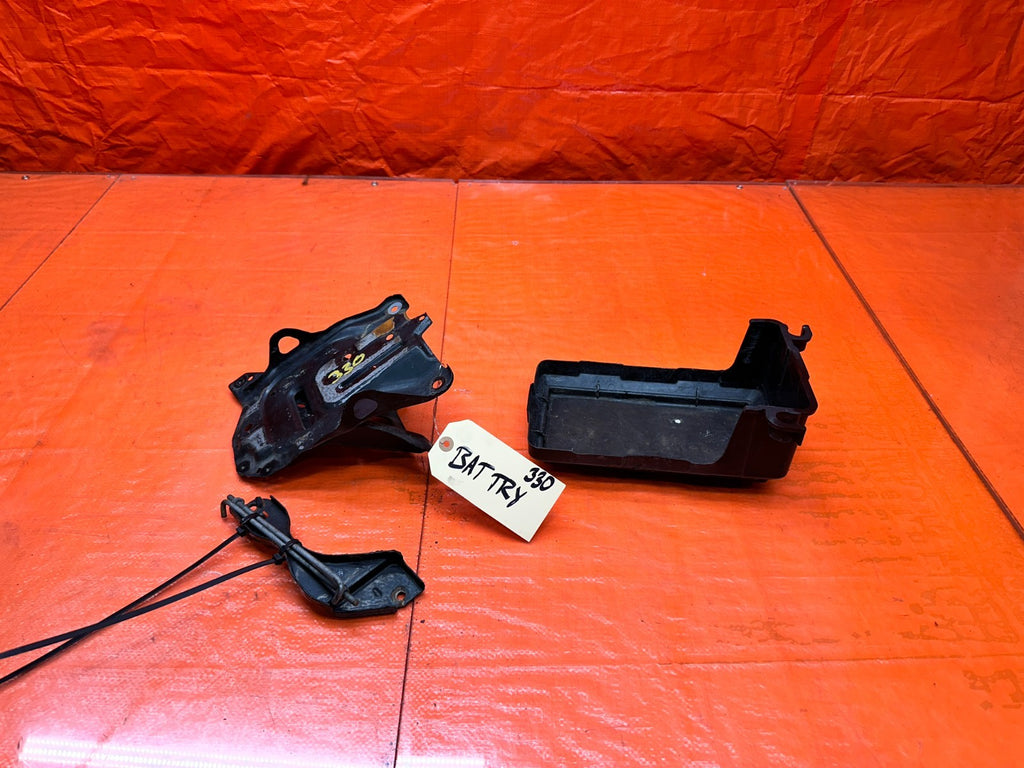 04 08 ACURA TSX 2.4L BATTERY TRAY BASE BRACKET TIE DOWN OEM #3300