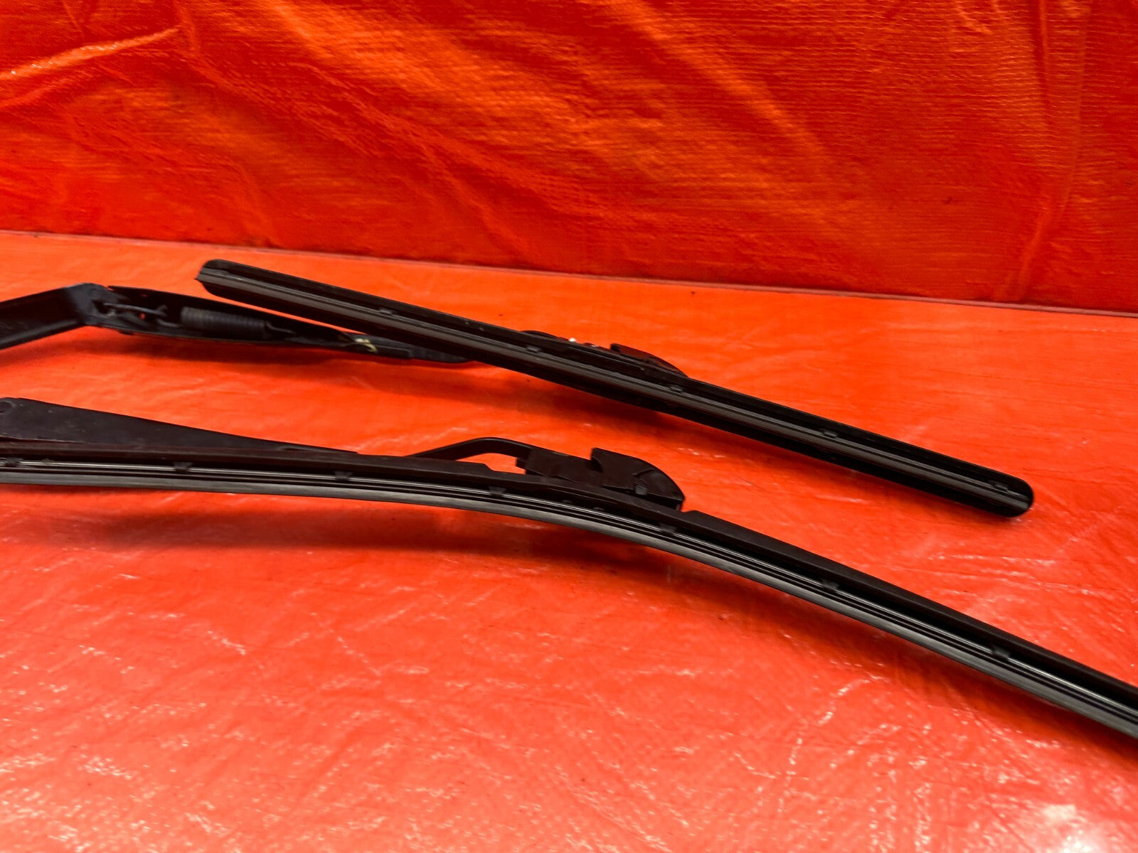 00 09 HONDA S2000   LEFT & RIGHT WINDSHIELD WIPER ARMS   OEM FACTORY #19811