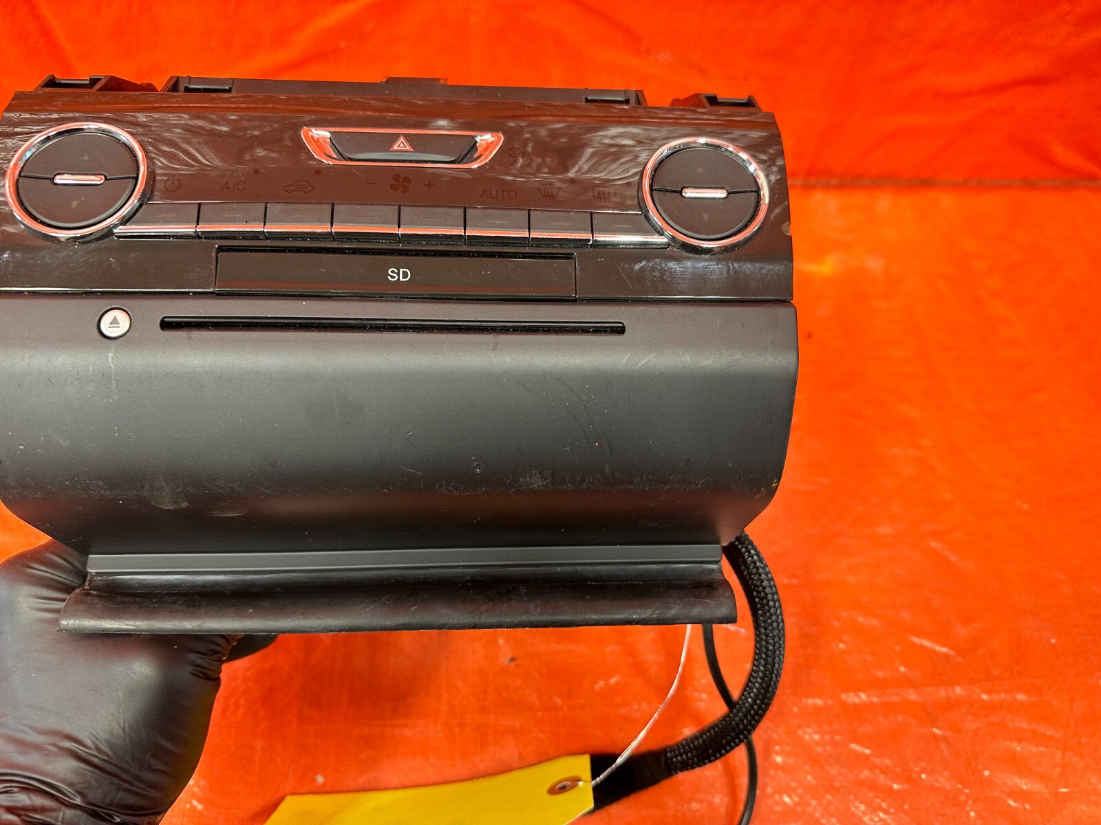 2015 15 MASERATI GHIBLI   RADIO STEREO CD PLAYER CLIMATE CONTROL   68257004AA6