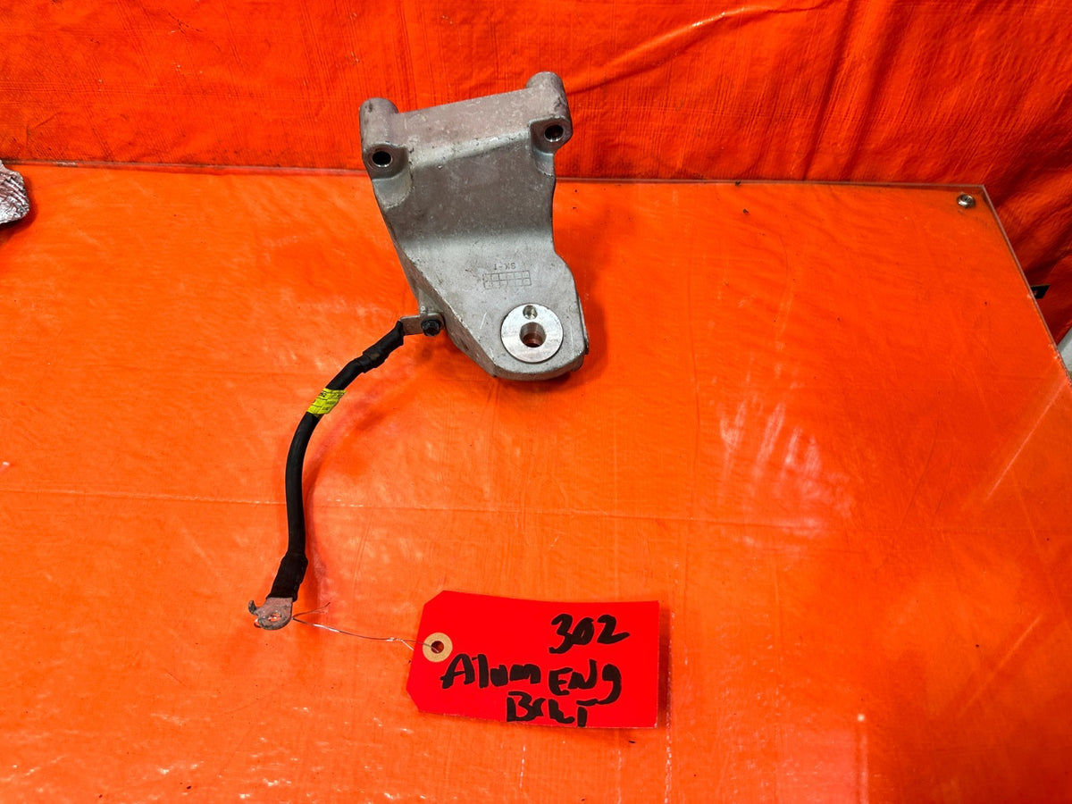 13-16 HYUNDAI GENESIS COUPE 3.8L - PASSENGER RIGHT - ALUMINUM ENGINE BRACKET 3020