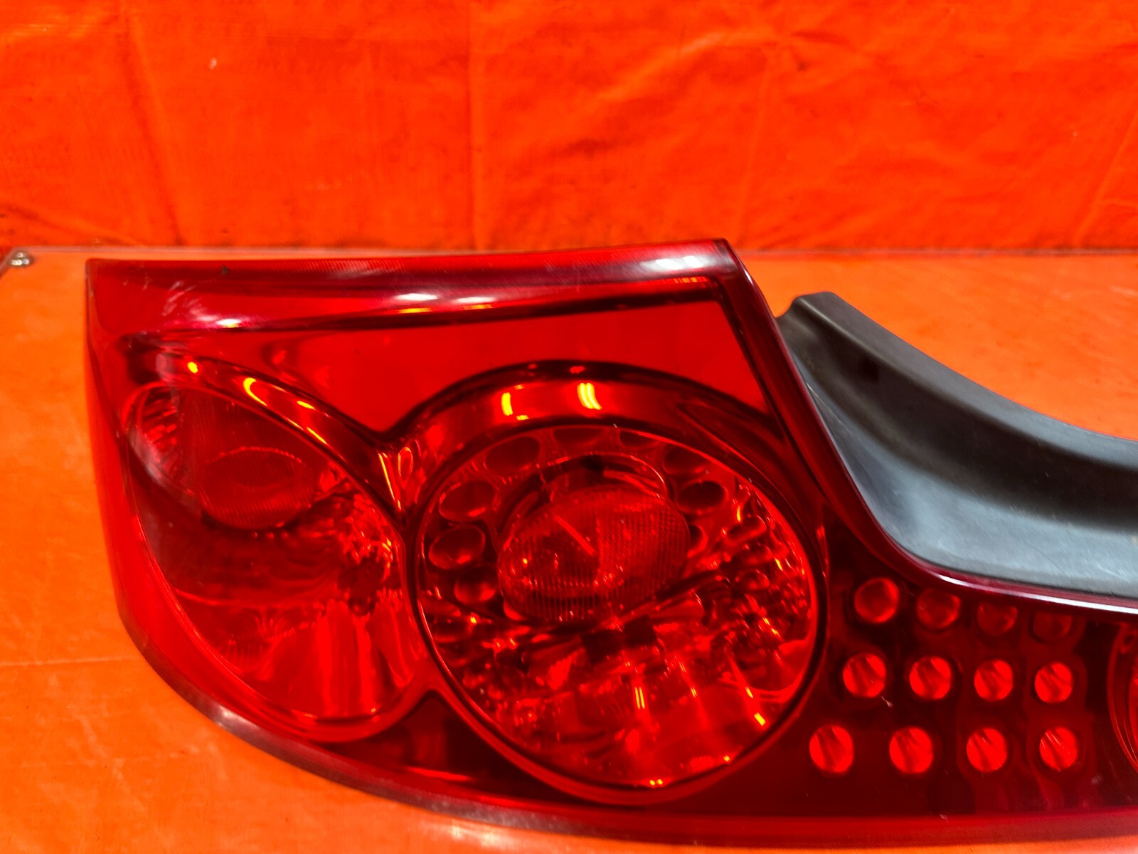 03 05 INFINITI G35 COUPE   DRIVER LEFT   TAIL LIGHT LAMP   OEM FACTORY #2983