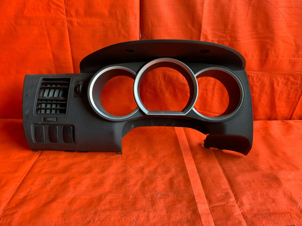 OEM 2007 07 TOYOTA TACOMA 2.7L BASE   INSTRUMENT GAUGE CLUSTER BEZEL W/ DIMMER0