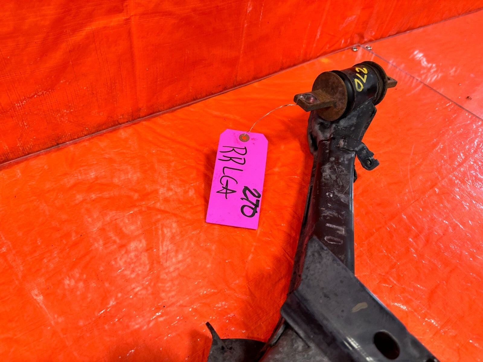 06 11 HONDA CIVIC SI   PASSENGER RIGHT REAR LOWER CONTROL TRAILING ARM   OEM 2707