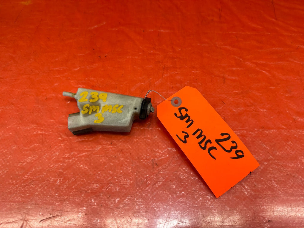 08 12 HONDA ACCORD SEDAN 2.4L   FUEL DOOR RELEASE ACTUATOR MOTOR   OEM #2390