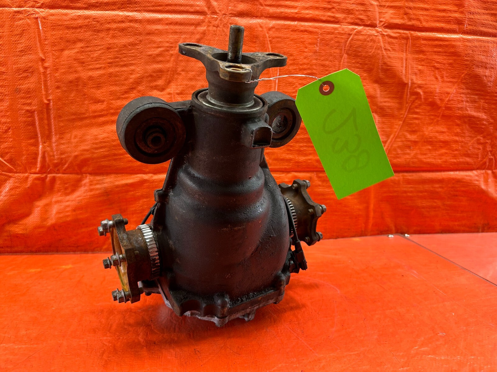 11 13 INFINITI G37 SEDAN   NON LSD   RWD   DIFFERENTIAL CARRIER PUMPKIN OEM 23811