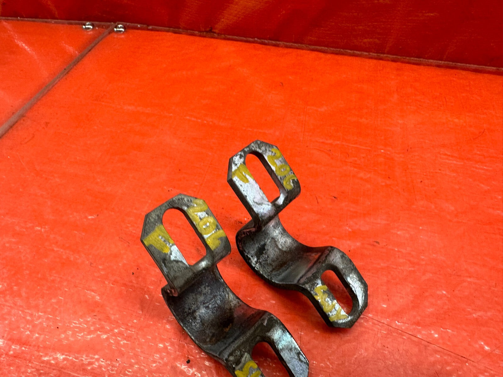 09 12 LANCER EVOLUTION X EVO 10 FRONT SWAY BAR MOUNTING BRACKETS LEFT RIGHT #20614