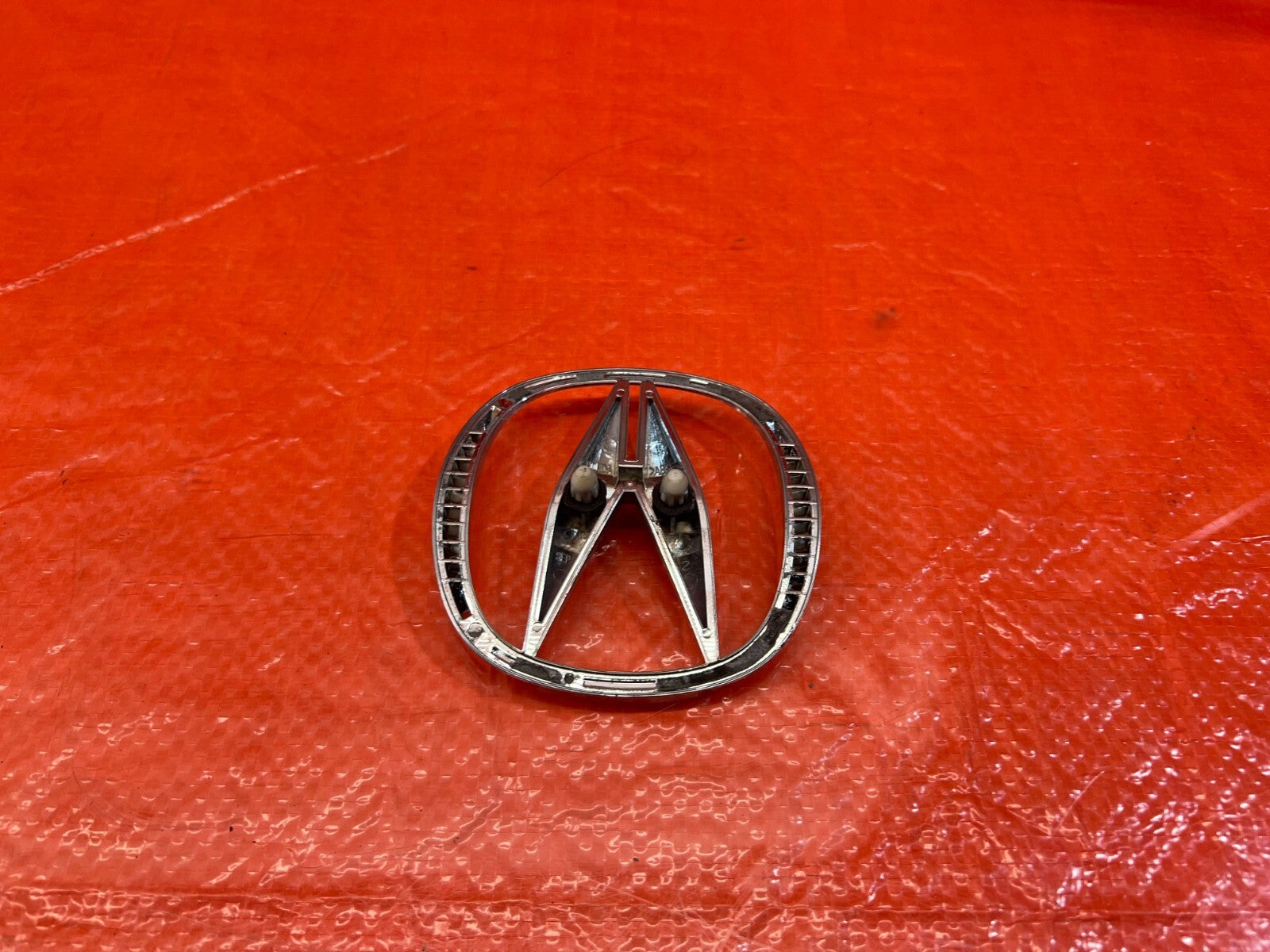 04 08 ACURA TL   ACURA " A " TRUNK BADGE EMBLEM INSIGNIA ORNAMENT   OEM #1376