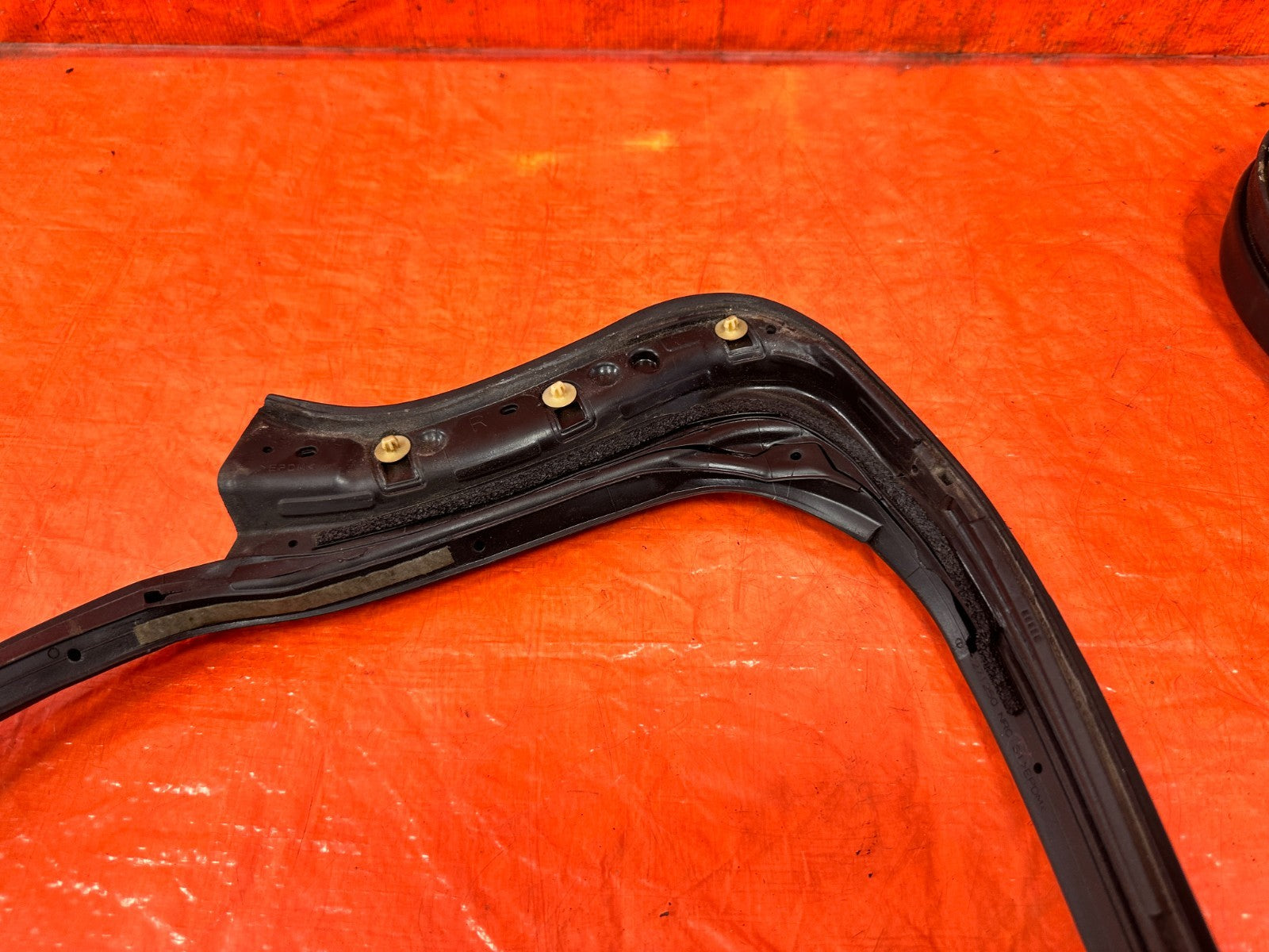 14 20 INFINITI Q50   RIGHT REAR DOOR WEATHER STRIP OPEN TRIM OEM #3131