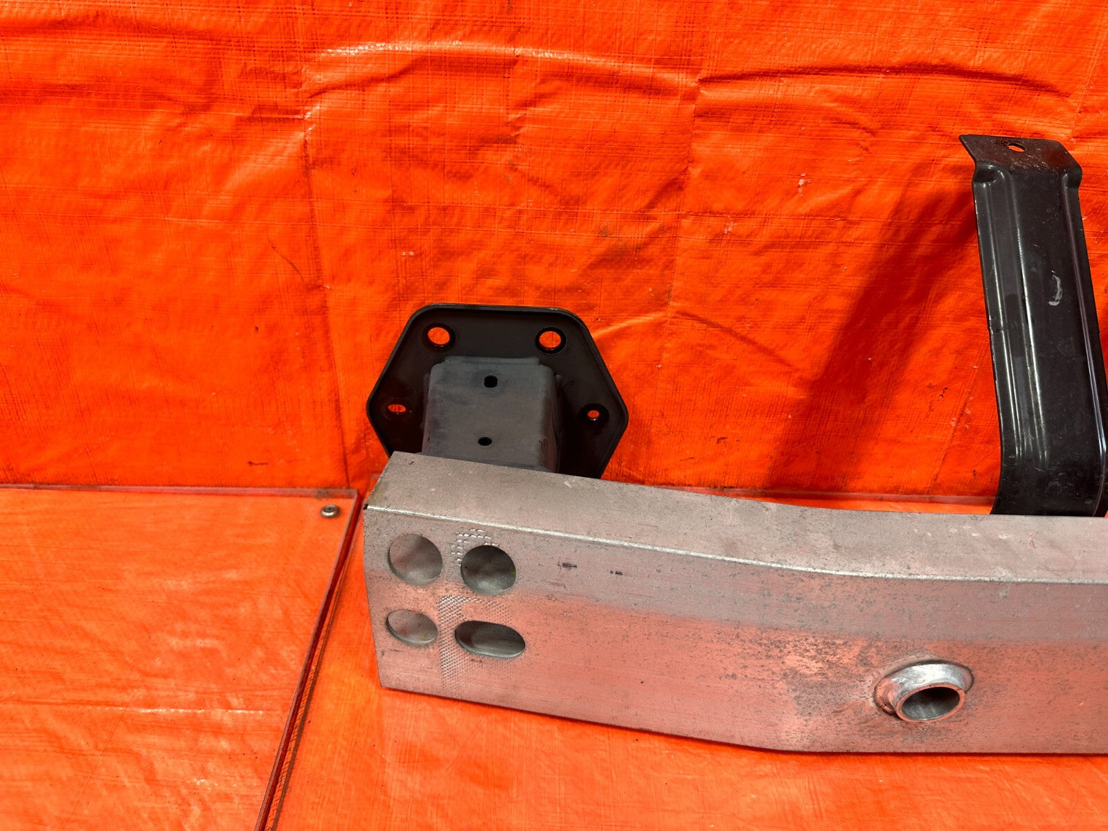 2020 20 INFINITI Q50   REAR CRASH BEAM REINFORCEMENT RE BAR   OEM 2965