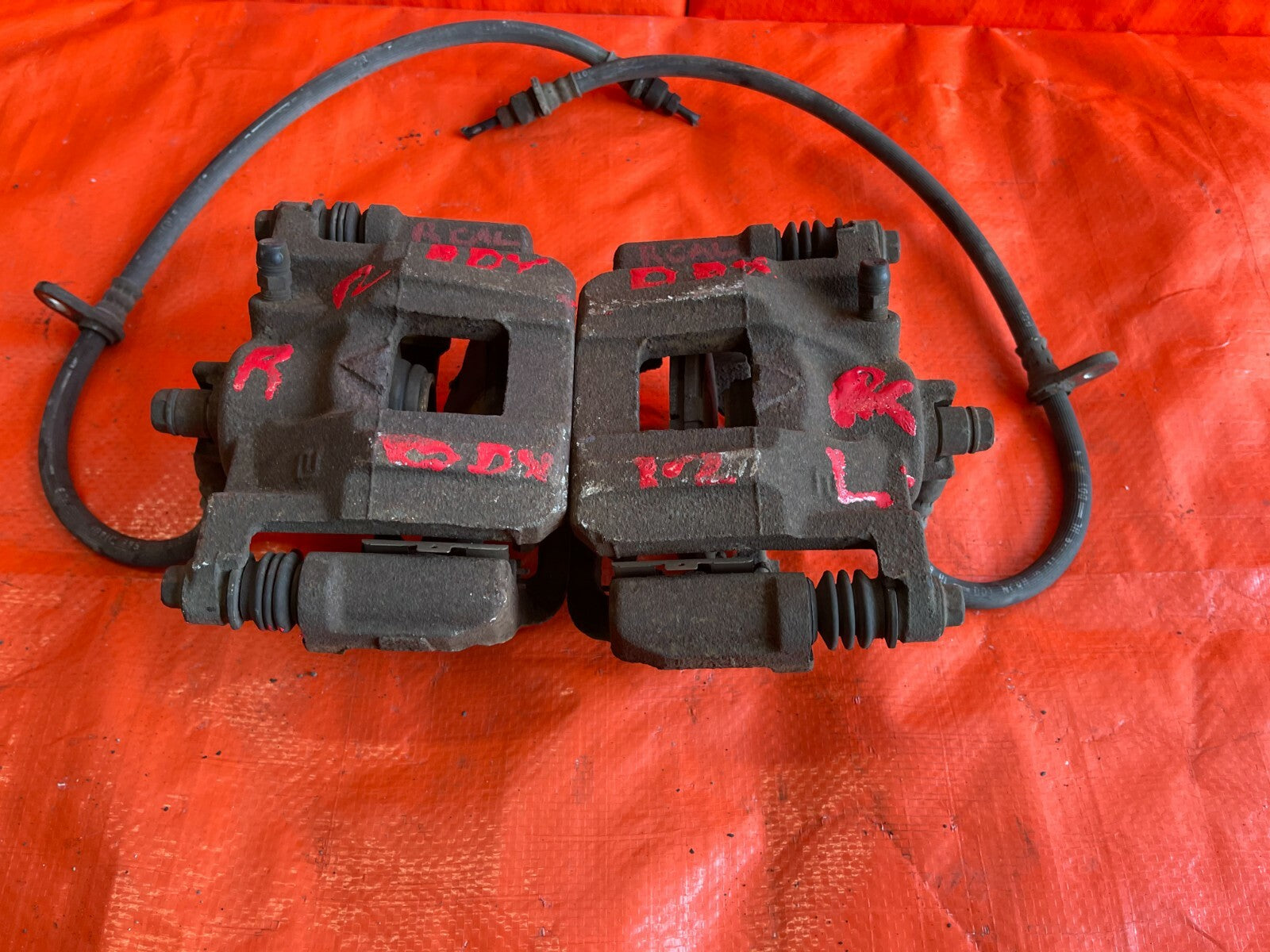 11 17 HONDA ODYSSEY   REAR   BRAKE CALIPER SET  LEFT RIGHT CALIPERS   OEM OE5