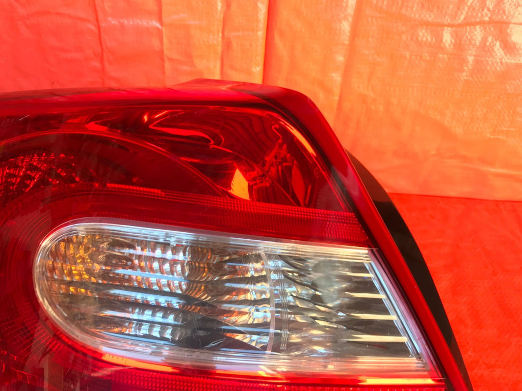 OEM 2011 2012 2013 SUZUKI KIZASHI DRIVER LEFT OUTER TAIL LIGHT LAMP L LH2
