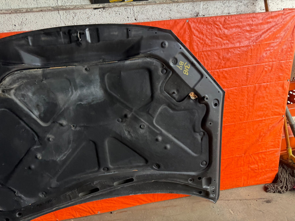 13 16 HYUNDAI GENESIS COUPE   HOOD BONNETT ASSEMBLY W/ ALL SCOOPS & TRIM OEM 31811