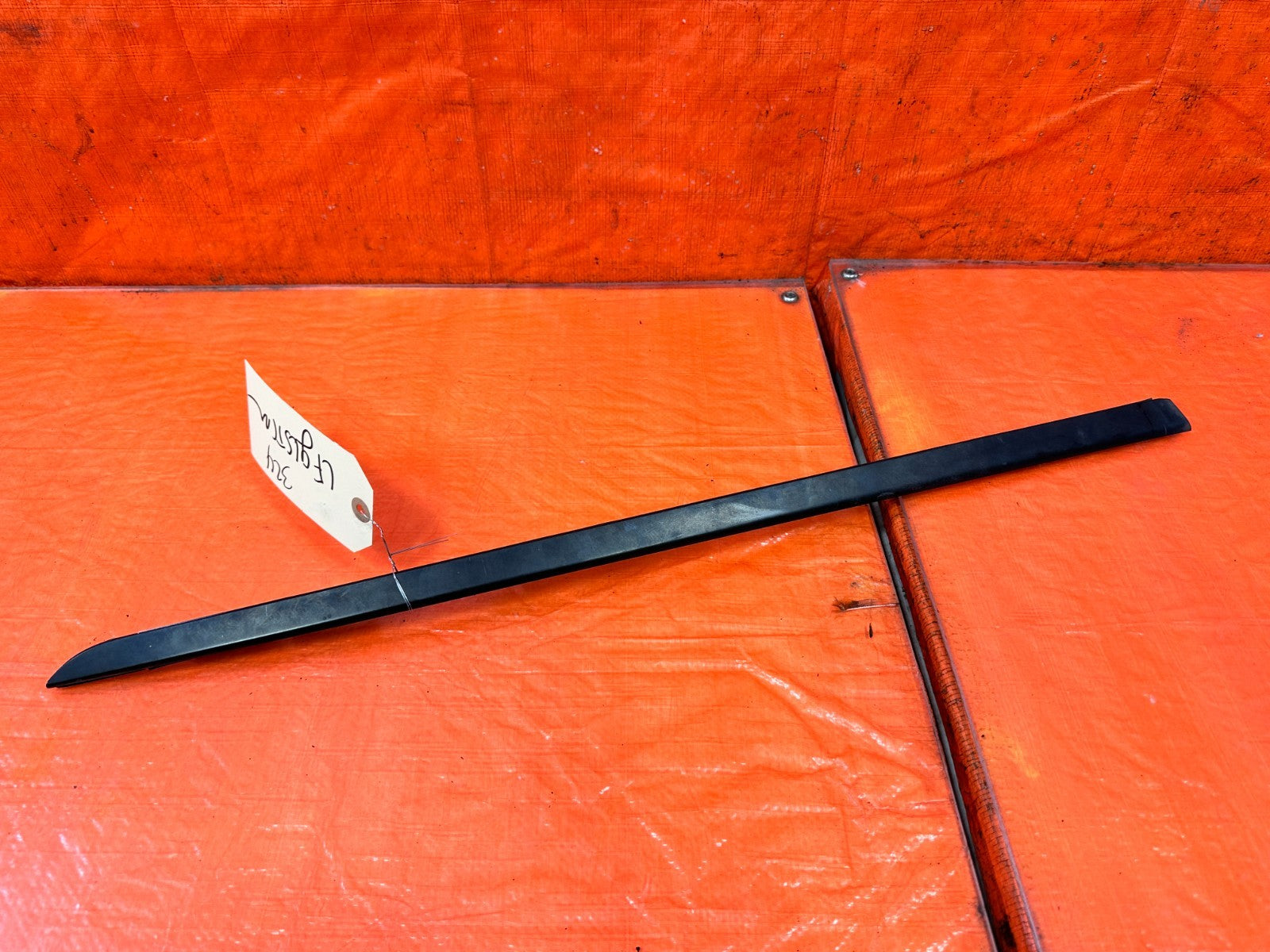 18 22 HONDA ACCORD   DRIVER LEFT EXTERIOR WINDSHIELD TRIM PLASTIC   OEM #3240