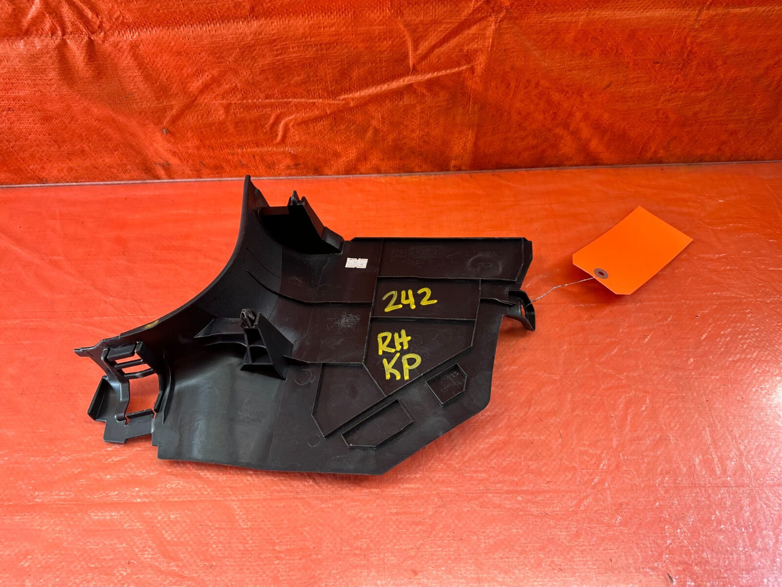 14 20 INFINITI Q50   KICK PANEL   PASSENGER RIGHT SIDE   BLACK COLOR   OEM #2425