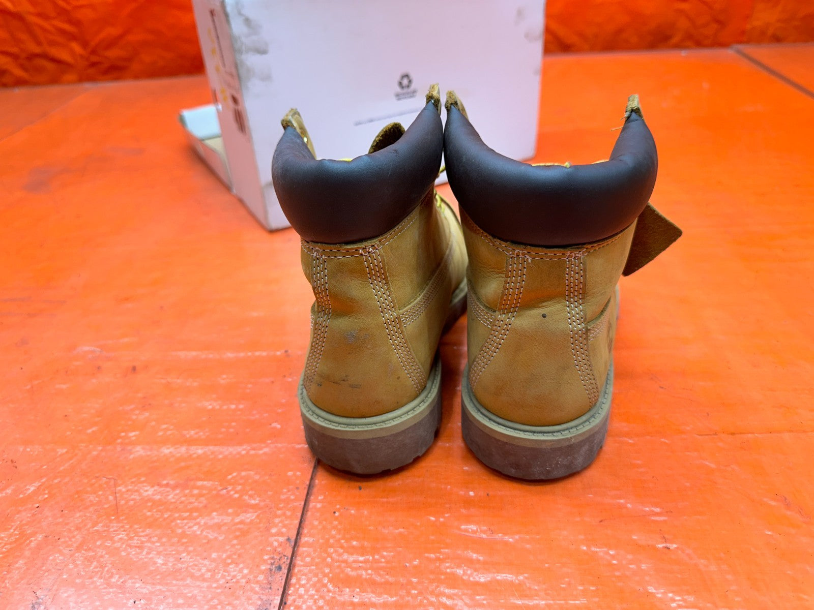 TIMBERLAND MENS BOOTS SIZE 6.5 12909 40 35 THESE R USED15