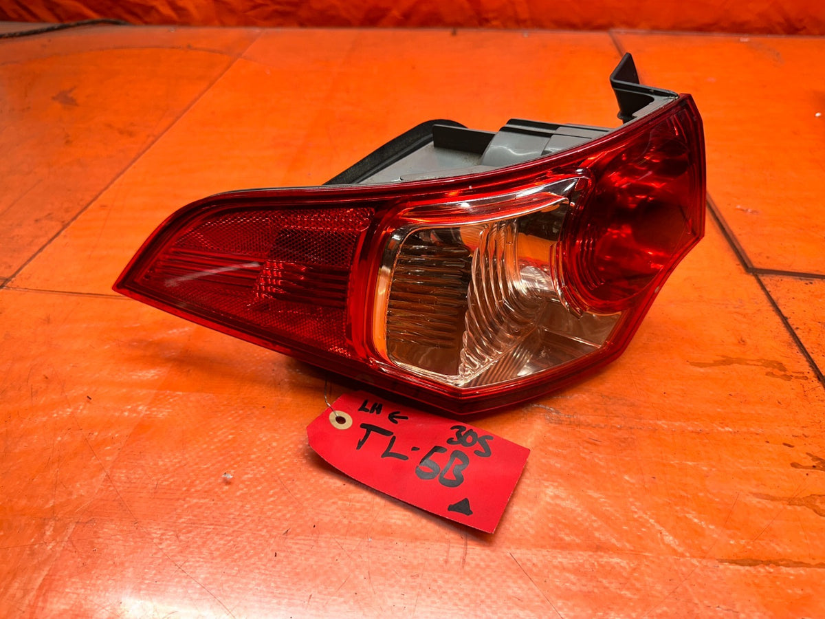 09-14 ACURA TSX 4D SEDAN DRIVER LEFT OUTER QUARTER PANEL TAIL LIGHT LAMP LENS #30