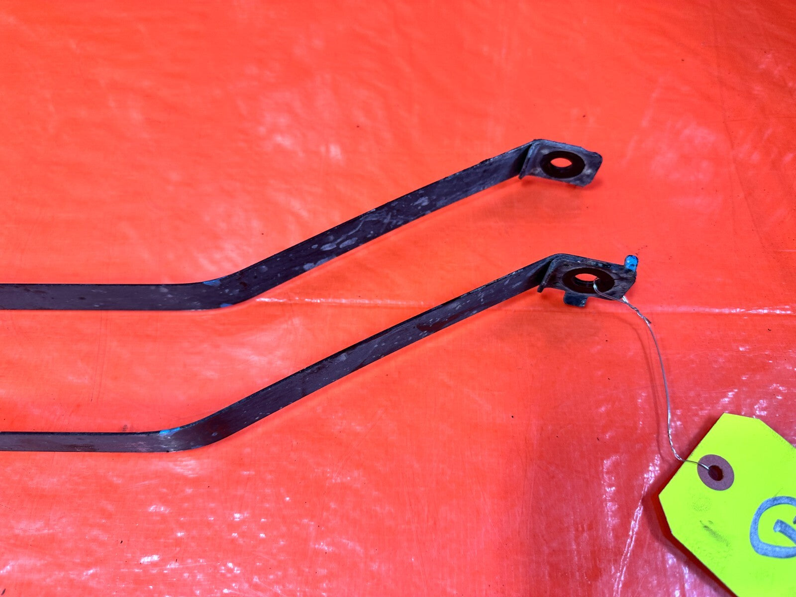 04 08 ACURA TSX   GASOLINE GAS FUEL TANK STRAP SET STRAPS SUPPORTS   OEM #2754