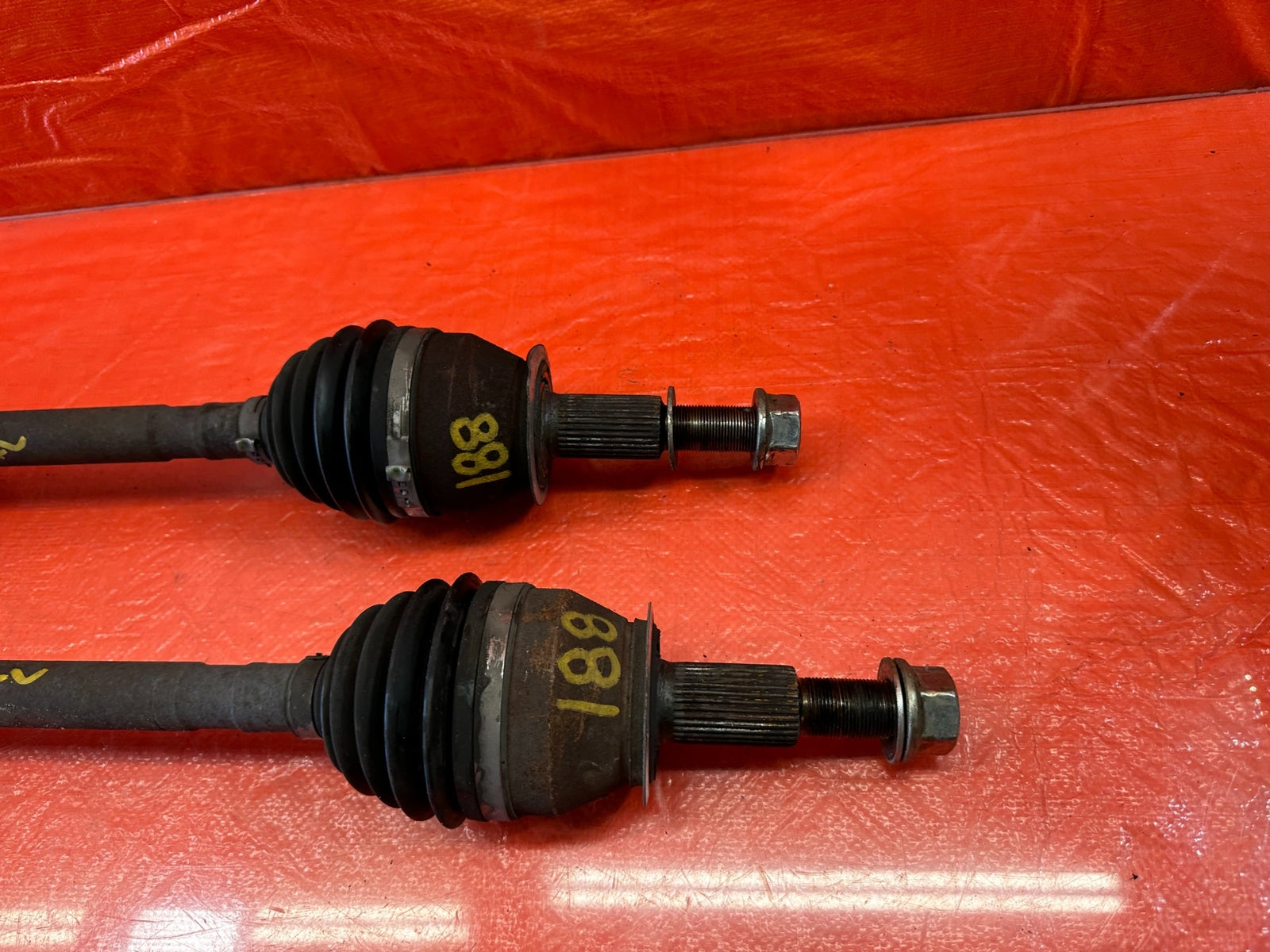 08 15 INFINITI G37 & Q60   LEFT & RIGHT   MANUAL STICK SHIFT AXLES   OEM #1885