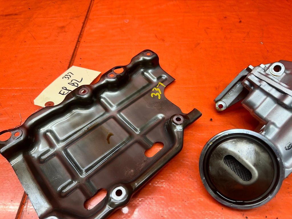 00 03 HONDA S2000 AP1 2.0L F20C ENGINE BLOCK OIL PUMP ASSEMBLY OEM #3379