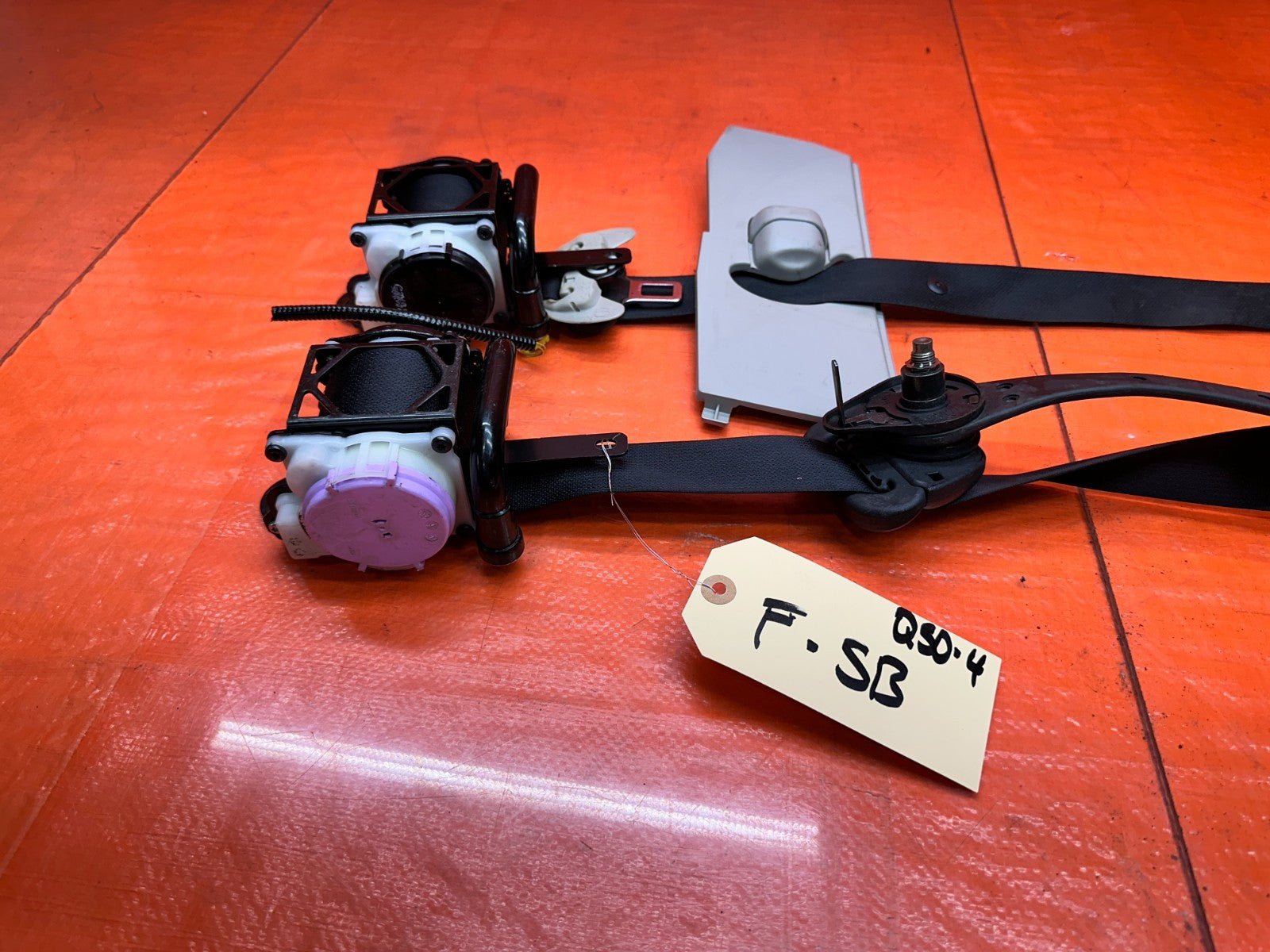14 23 INFINITI Q50 LEFT & RIGHT FRONT SEAT BELTS SAFETY BELT BLACK OEM FACTORY 46