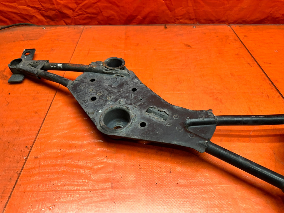 03-08 NISSAN 350Z FRONT SUBFRAME CROSSMEMBER STAY BRACE BAR OEM #34613