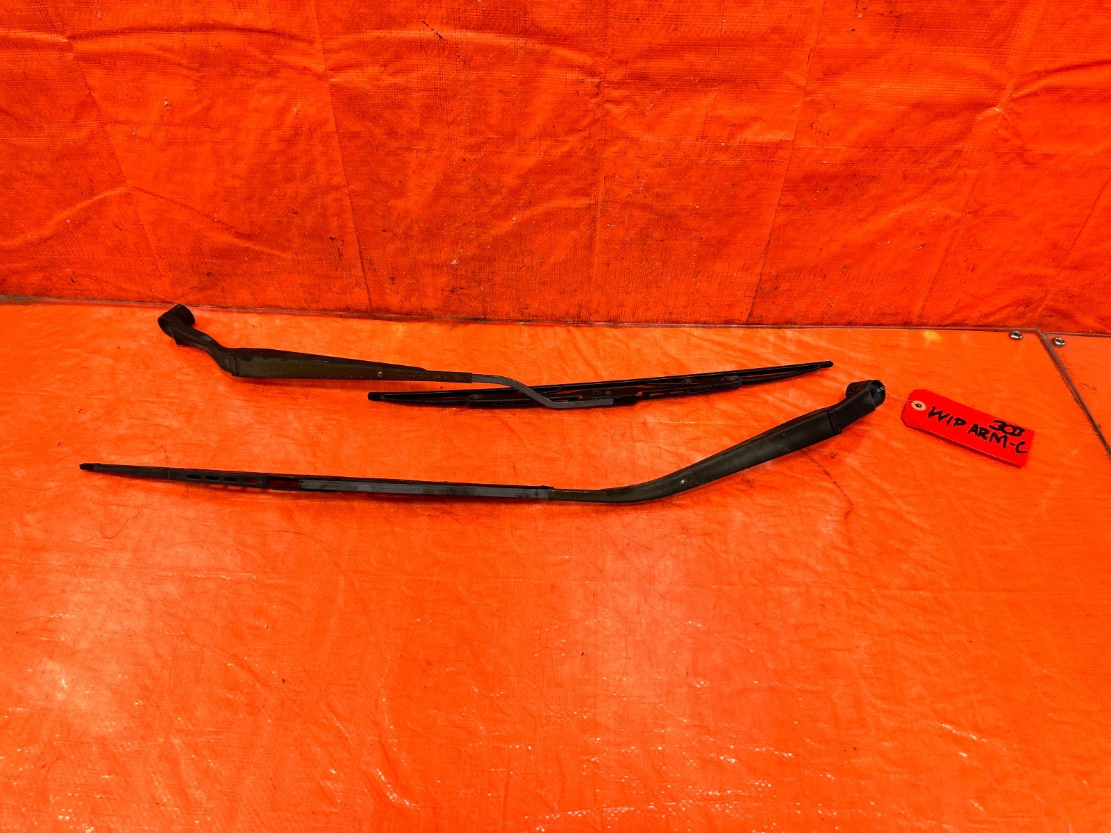 04 11 MAZDA RX8 RX 8   LEFT & RIGHT WINDSHIELD WIPER ARMS   OEM FACTORY #3030
