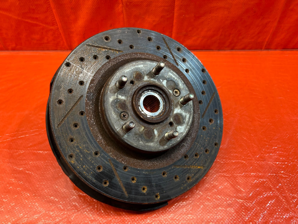02 04 ACURA RSX TYPE S   DRIVER LEFT FRONT SPINDLE KNUCKLE HUB   OEM OE #1495