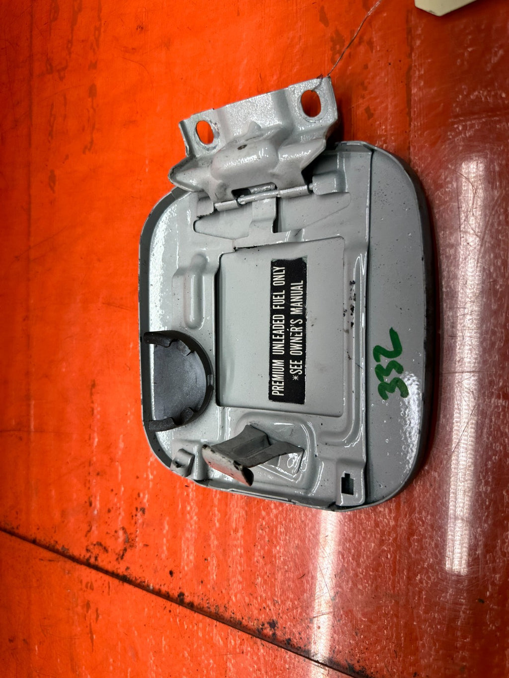 92 96 HONDA PRELUDE FUEL GAS DOOR LID OEM FACTORY OE #3324