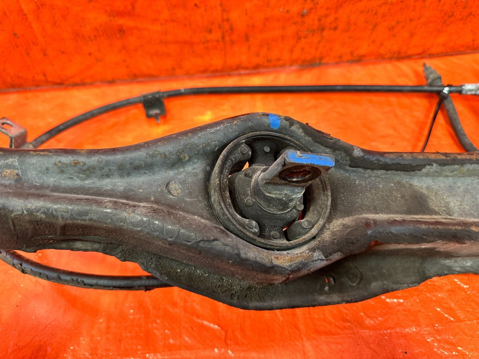 90 91 HONDA CIVIC HATCHBACK   DRIVER LEFT REAR TRAILING ARM LOWER ARM   OEM 3256