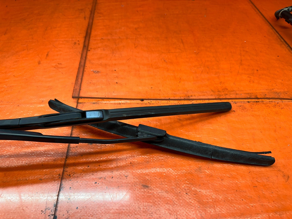 14-15 INFINITI Q50 3.7L AWD WINDSHIELD WIPER ARMS LEFT RIGHT SET PAIR OEM #3458
