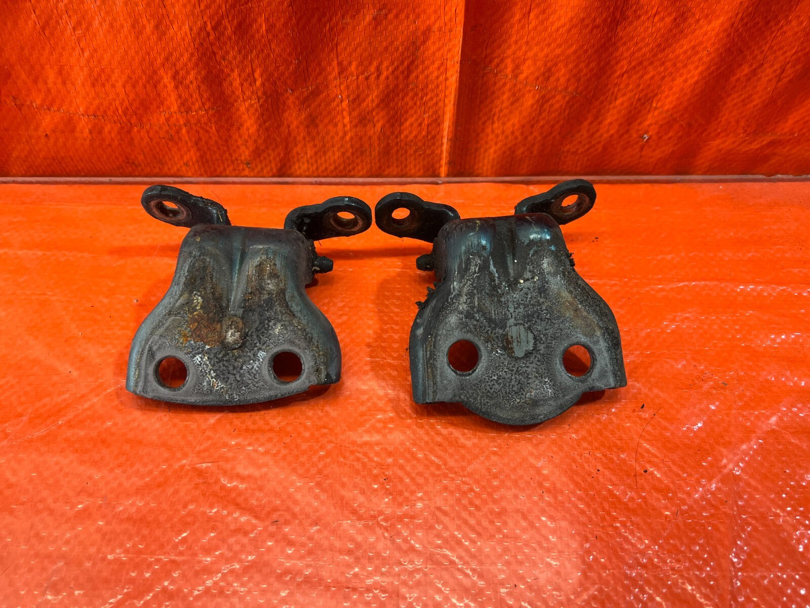 92 00 HONDA CIVIC SEDAN   DRIVER LEFT REAR   DOOR HINGE SET UPPER LOWER OEM #1629