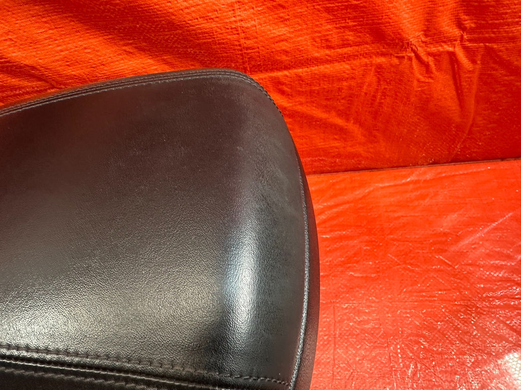 13 16 HYUNDAI GENESIS COUPE   ARM REST / CENTER CONSOLE STORAGE   OEM #2196
