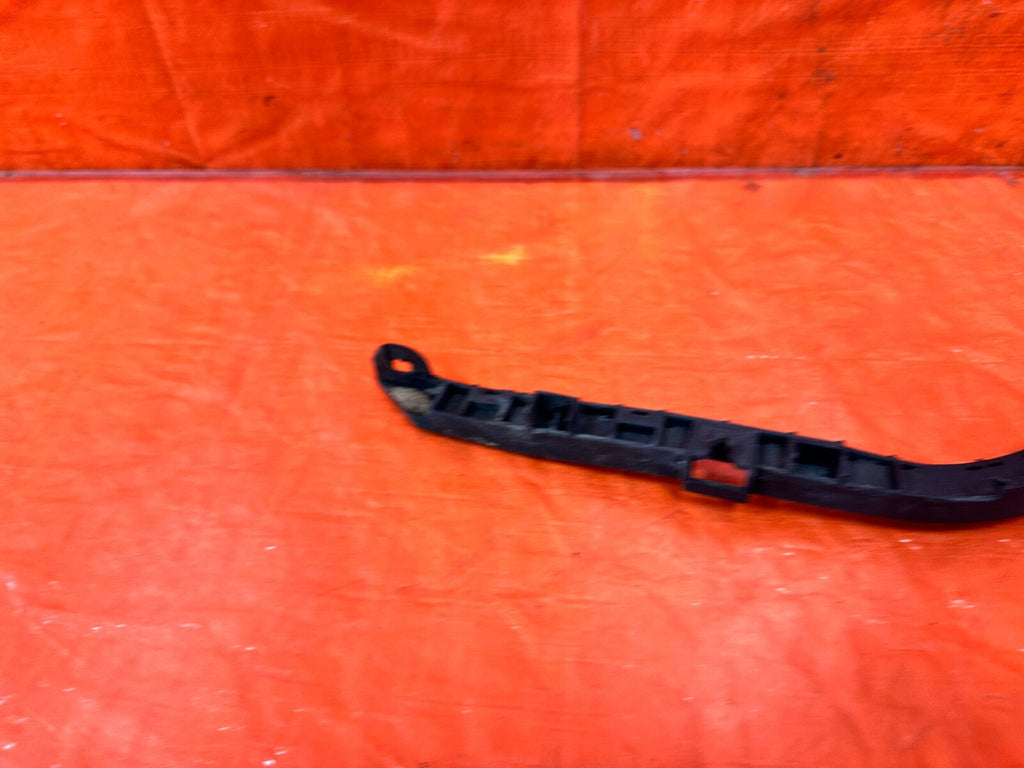 04 08 ACURA TSX   RIGHT REAR   BUMPER BRACKET CLIP SPACER RETAINER   OEM #2914