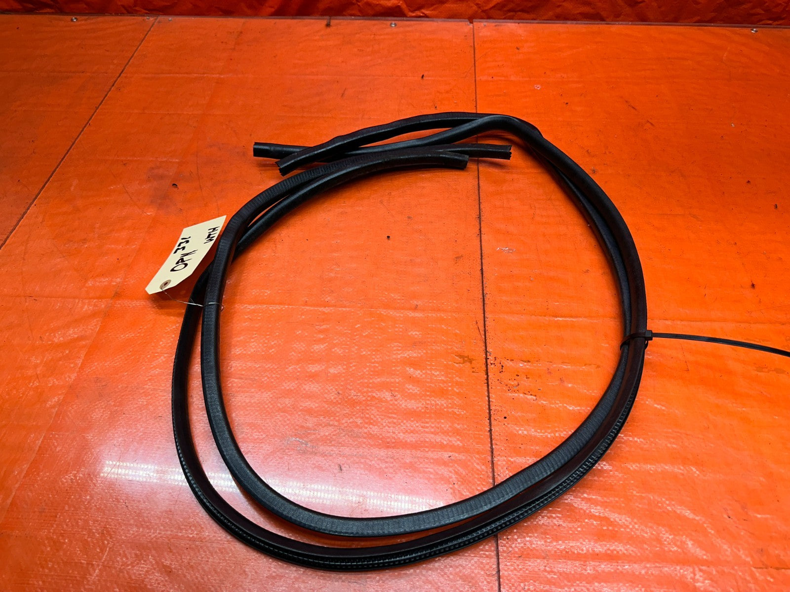 94 01 ACURA INTEGRA 2D DOOR TO CHASSIS UPPER WEATHERSTRIP OPEN TRIM OEM #3319