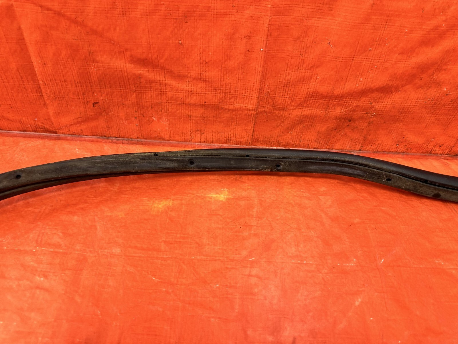 00 09 HONDA S2000 PASSENGER RIGHT DOOR WEATHER STRIP TRIM SEAL GASKET   OEM 29013