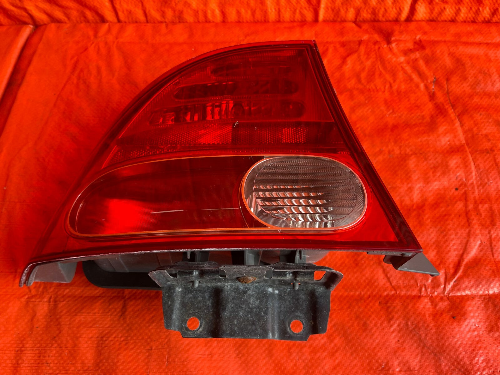 06 08 HONDA CIVIC   4 DOOR SEDAN   DRIVER LEFT OUTER TAIL LIGHT LAMP   OEM #669